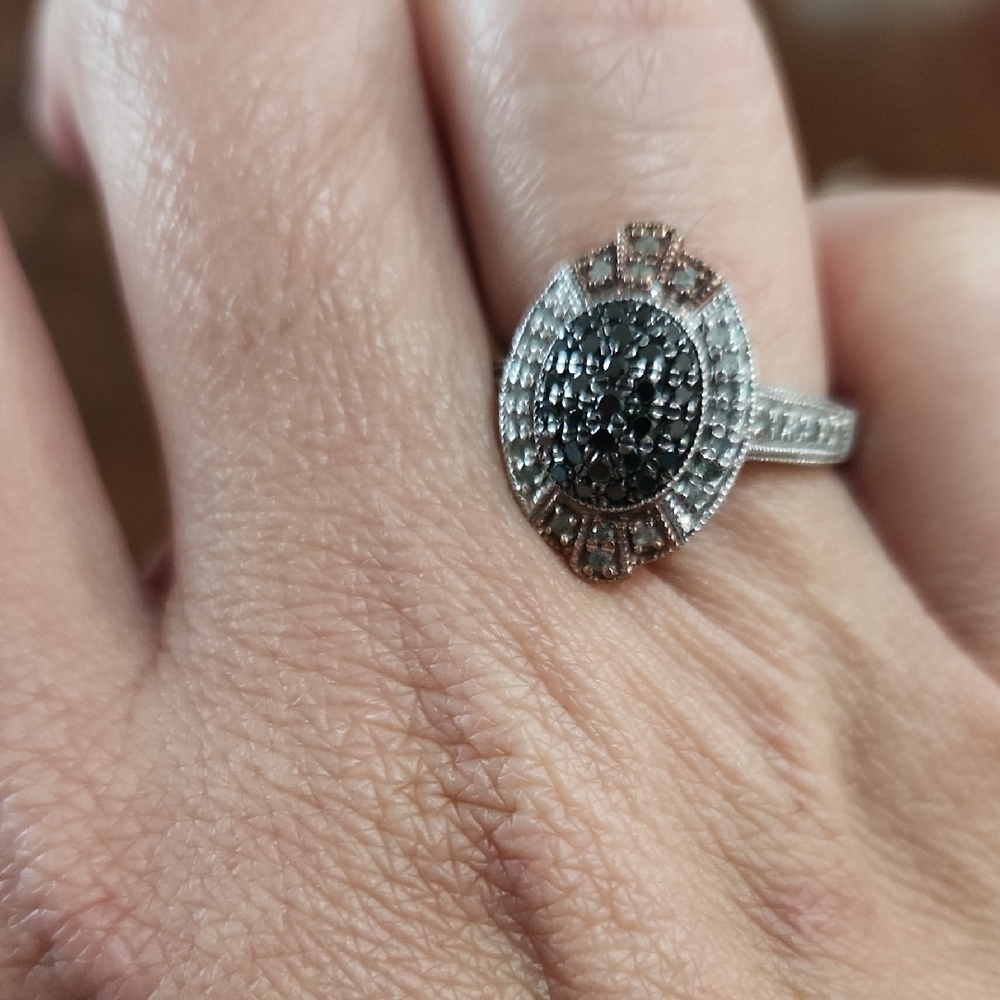 JTV Black and Silver Vintage-Inspired Ring